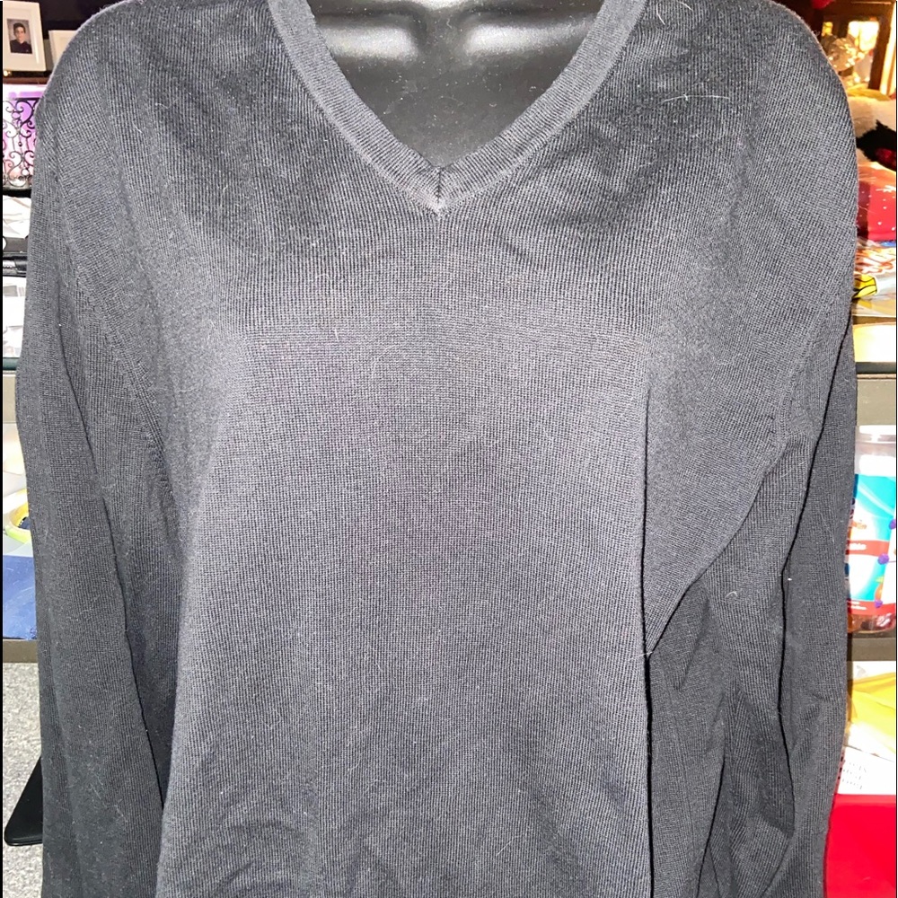 E Spirt V-Neck Sweater